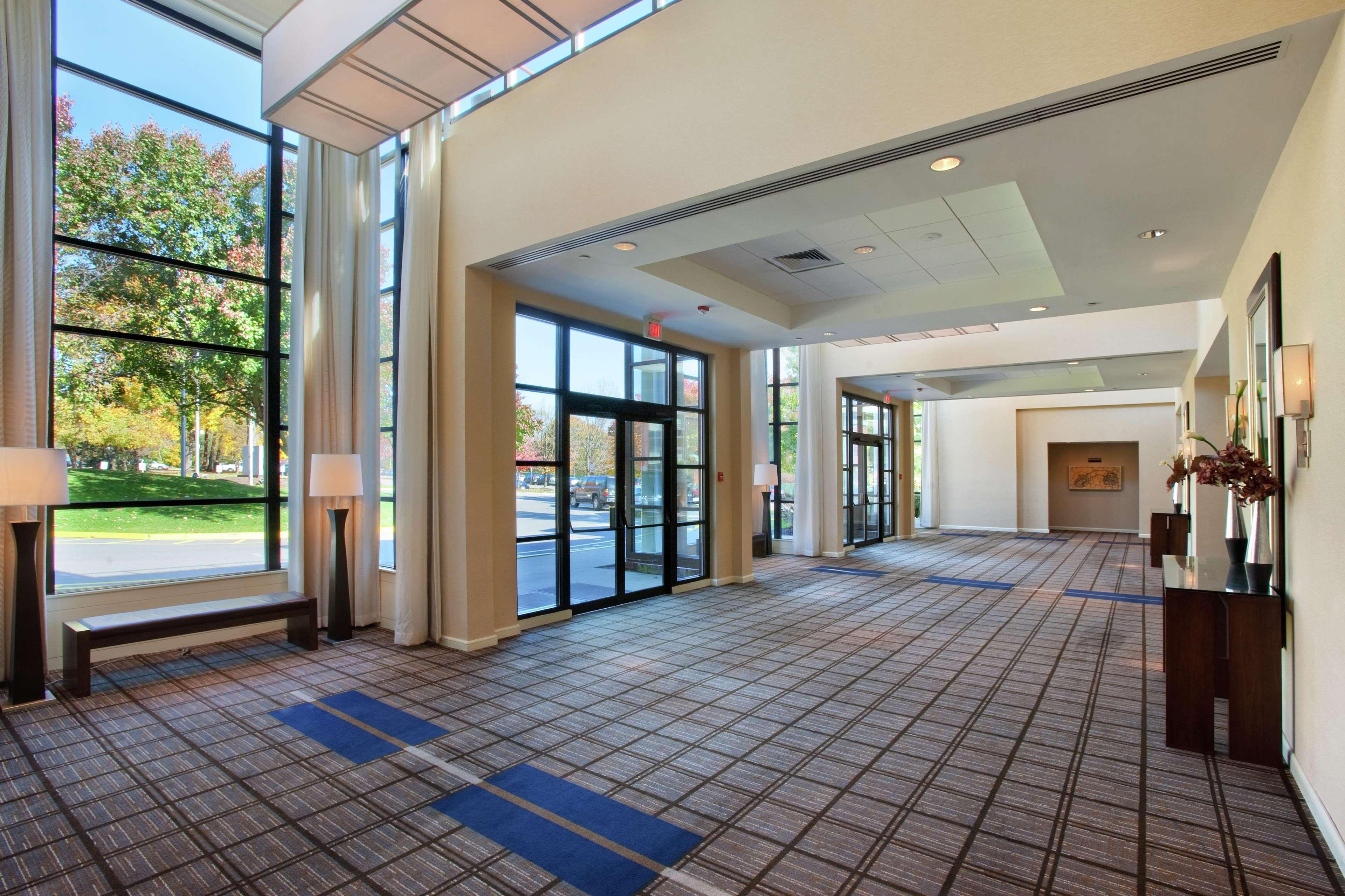 The Saratoga Hilton Hotel Saratoga Springs Bagian luar foto
