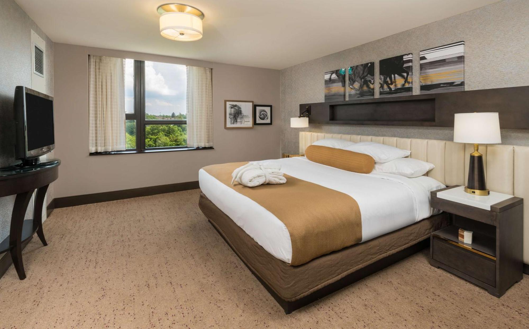 The Saratoga Hilton Hotel Saratoga Springs Bagian luar foto