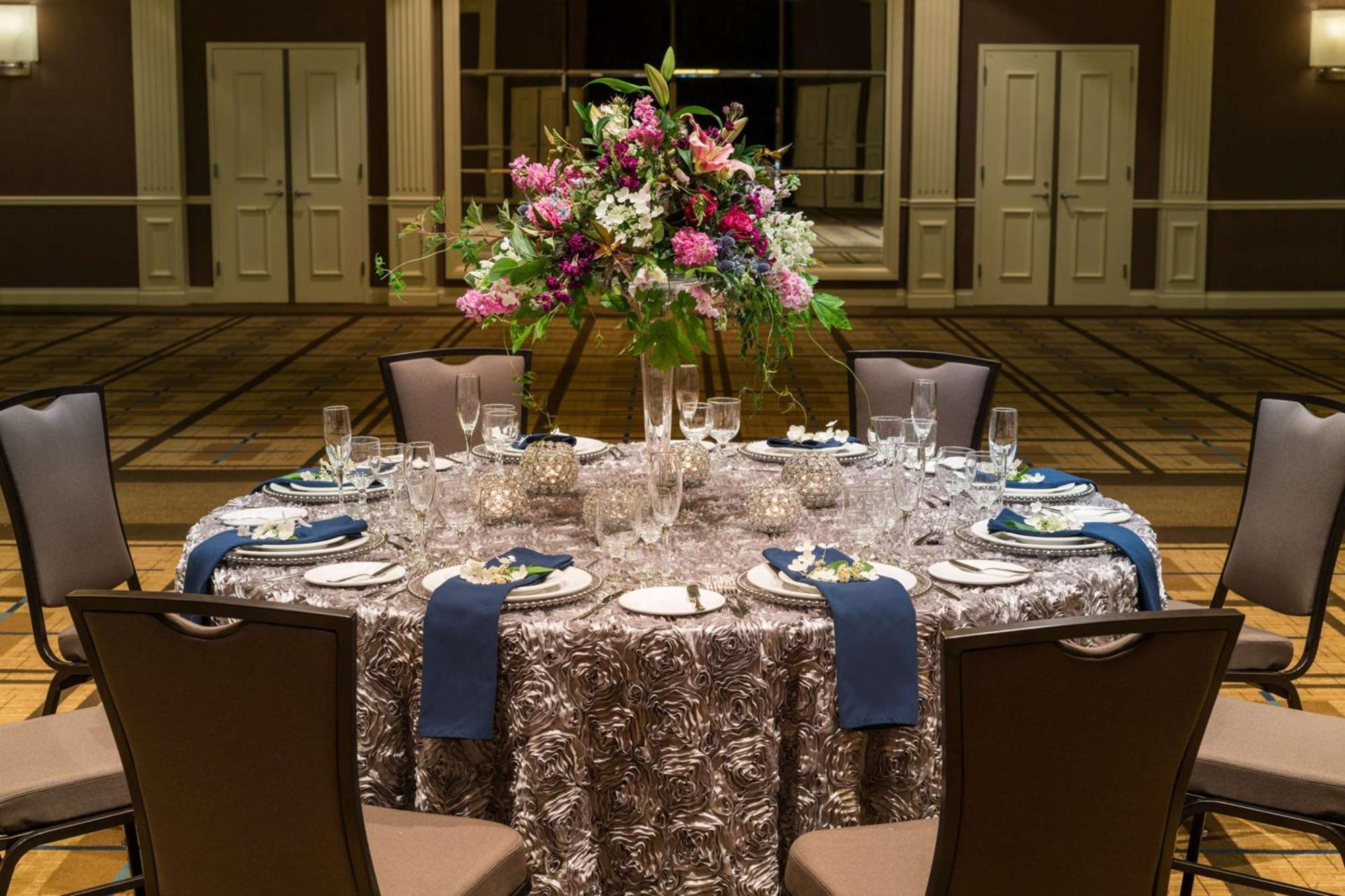 The Saratoga Hilton Hotel Saratoga Springs Bagian luar foto