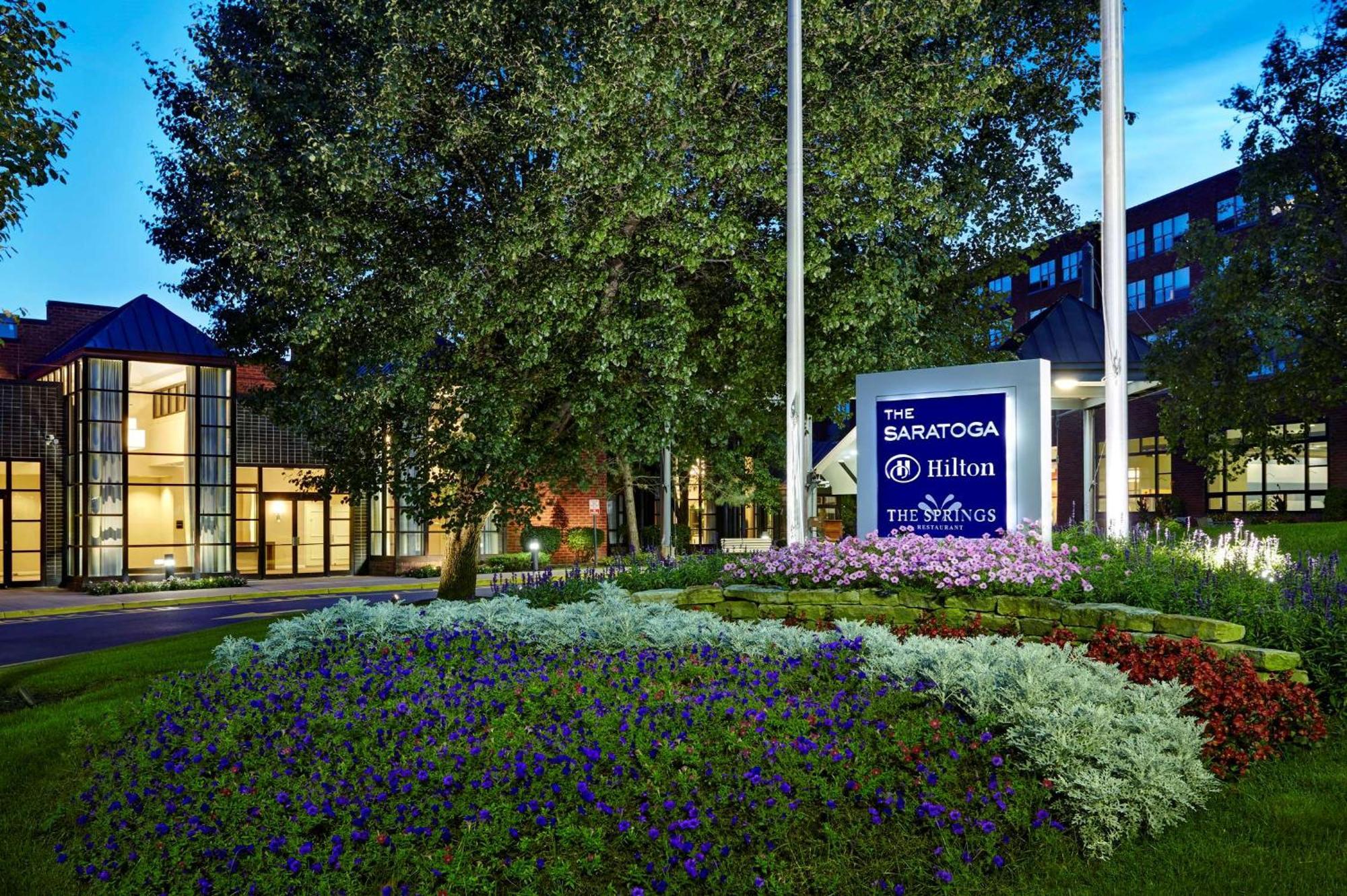 The Saratoga Hilton Hotel Saratoga Springs Bagian luar foto