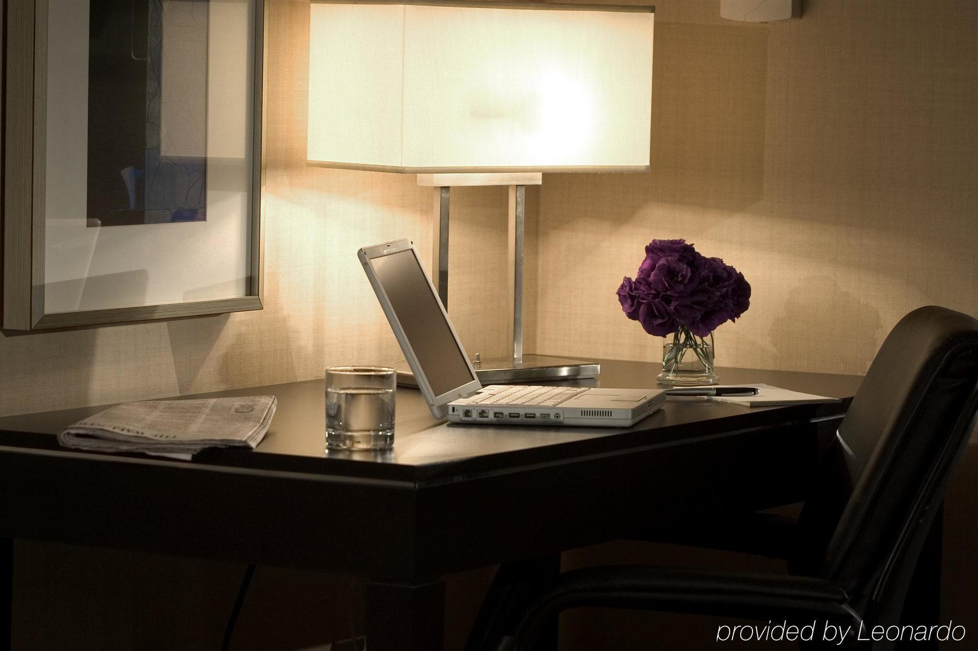 The Saratoga Hilton Hotel Saratoga Springs Ruang foto