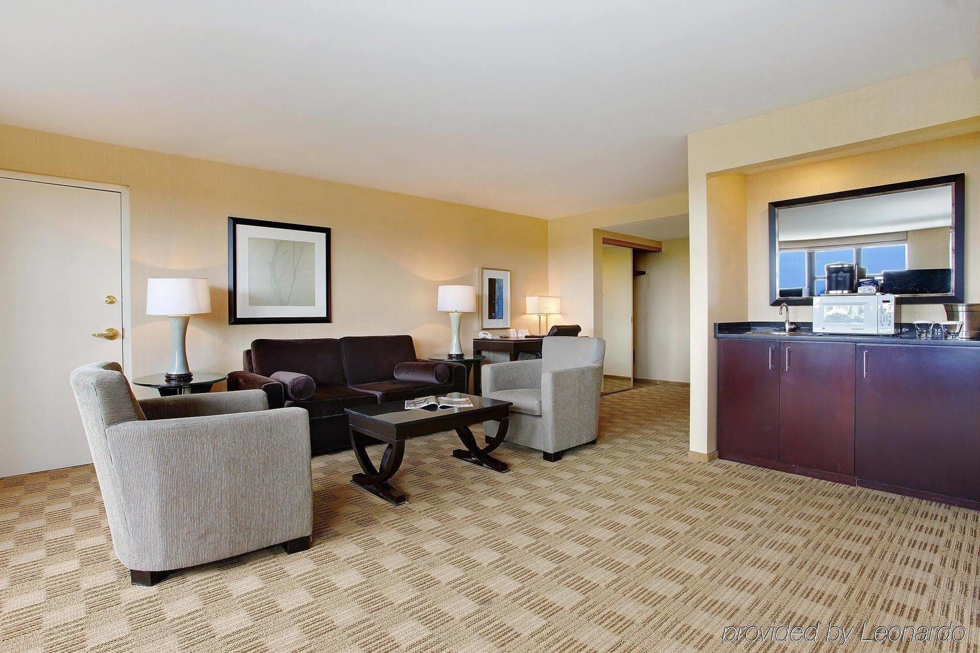 The Saratoga Hilton Hotel Saratoga Springs Ruang foto
